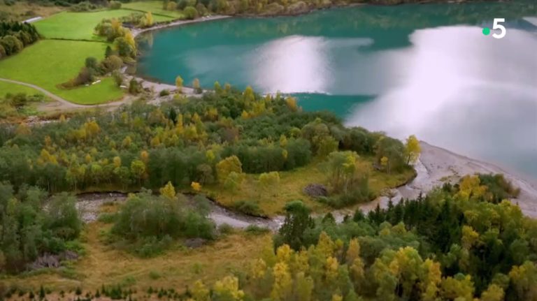 دانلود مستند فرانسوی Échappées belles – Norvège, terre d'aventures (چشم اندازهای زیبا - نروژ، سرزمین ماجراجویی) با زیرنویس فرانسوی